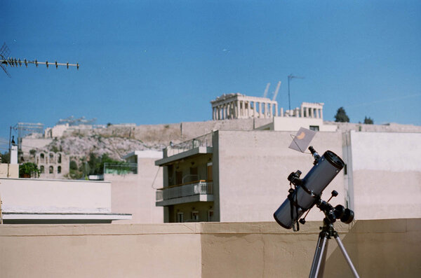 Έκλειψη - Ακρόπολη