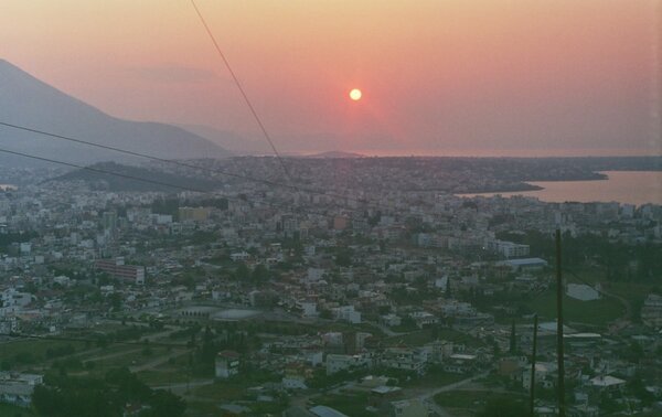 Δύση πάνω απο τη Χαλκίδα