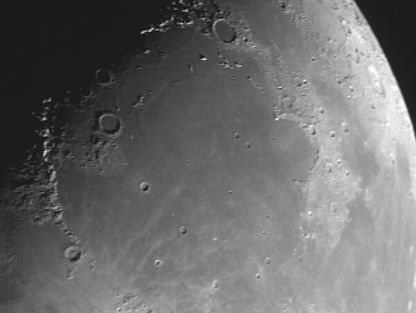 Moon 11-1-2007 06_30 πμ