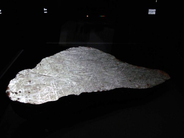 Μετεωρίτης στο Μουσείο Φυσικης Ιστοριας Του Λουξεμβουργου