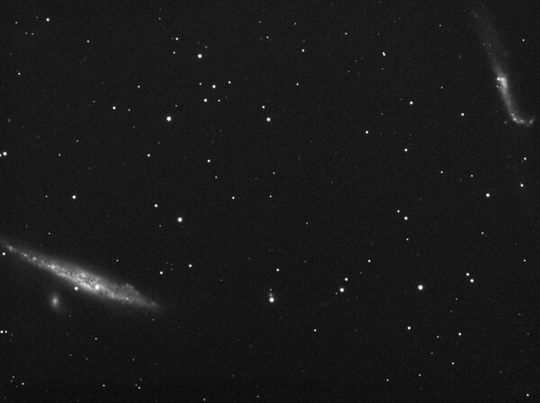 ngc 4631(Whale galaxy)+27, 4656(Hockey stick galaxy) και κάποια PGC