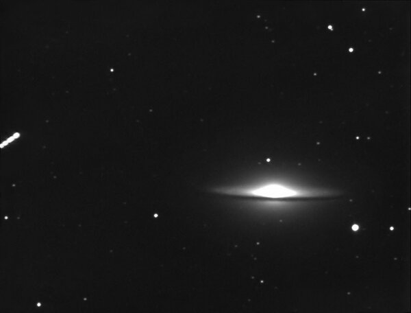 M 104---Αστεροειδής  Ίρις
