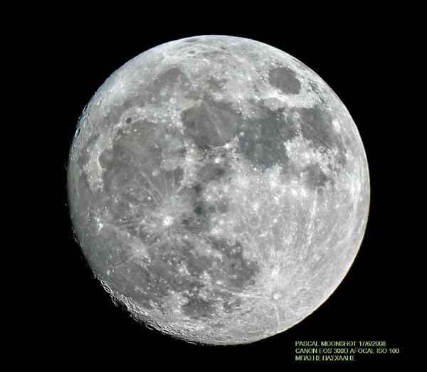 Περισσότερες πληροφορίες για το "1η φώτο Σελήνη +Canon eos300D"