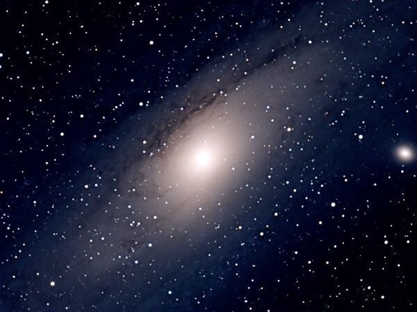 M31 - Ανδρομέδα, ό γείτονας μέ τό 1.000.000.000 άστρα!