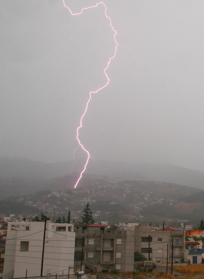 storm above volos