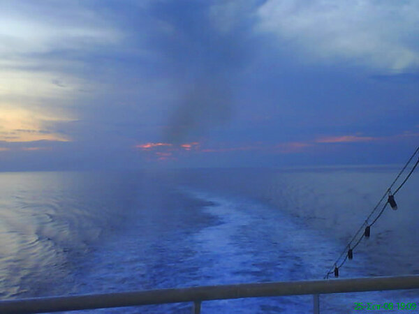 κι αλλο sunset on board