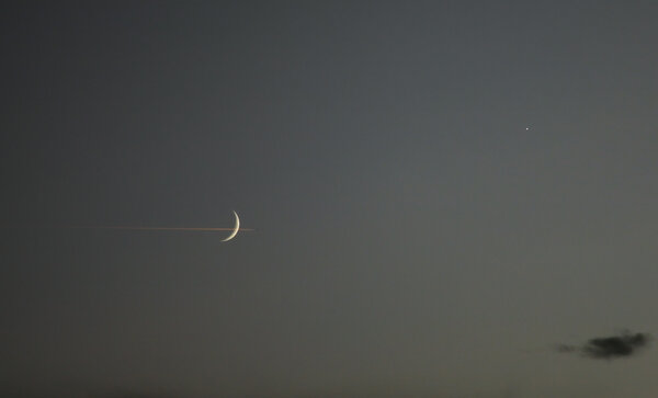 Περισσότερες πληροφορίες για το "Moon - Venus ....and airplane!"