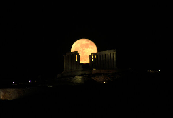 Πανσέληνος & ναός του Ποσειδώνα