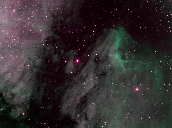 Περισσότερες πληροφορίες για το "Ic5070 - Pelican Nebula (narrowband)"