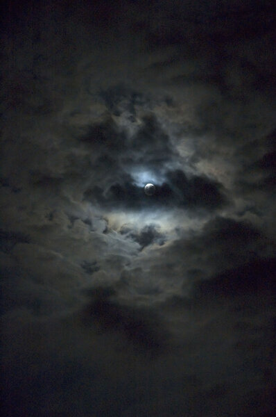 Moon And Cloud`s