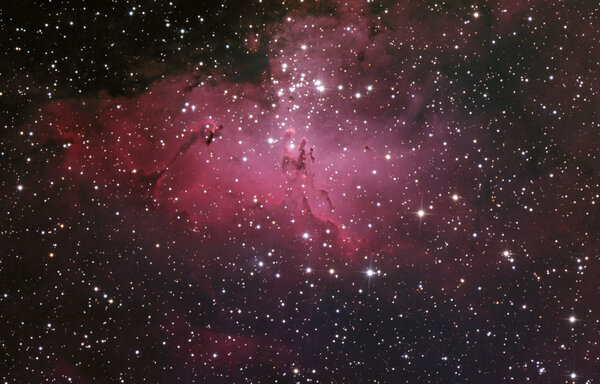 Eagle Nebula M16        Centaurus Observatory
