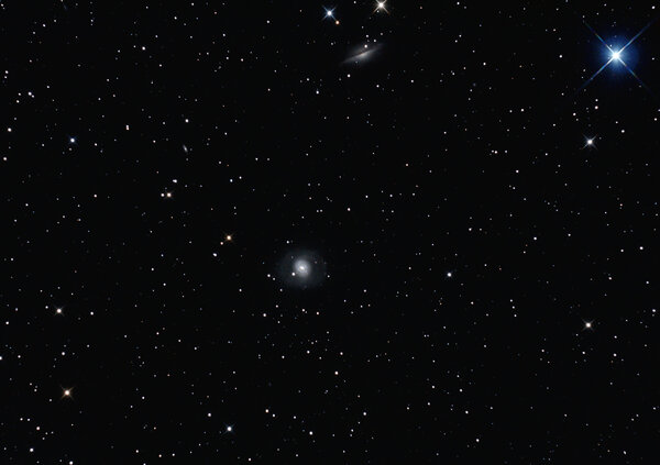 M77 και Ngc1055