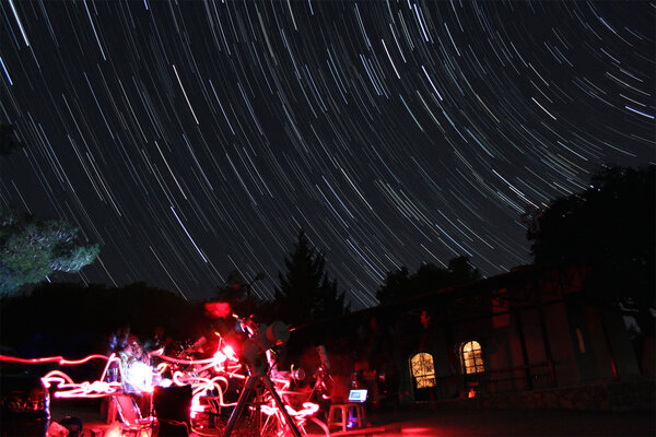 Περισσότερες πληροφορίες για το "Star Trails 5-2-2011"