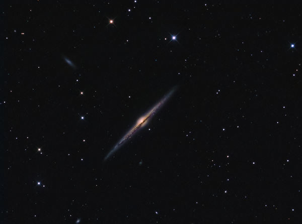 Περισσότερες πληροφορίες για το "Ngc - 4565 : The Needle Galaxy"