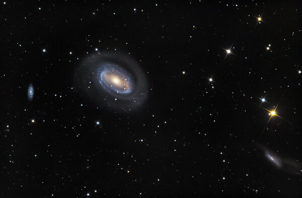 Ngc 4725