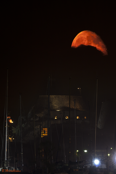 The Moon Waning Gibbous  18.82 Days Old Over Old Fortress