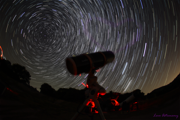 Startrails - Love Astronomy