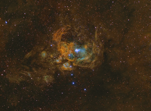 Περισσότερες πληροφορίες για το "Ngc: 6357 - War & Peace Nebula (hubble Palette)"