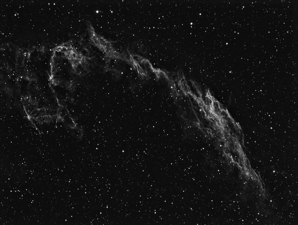 Περισσότερες πληροφορίες για το "Eastern Veil (ngc 6992/95)"