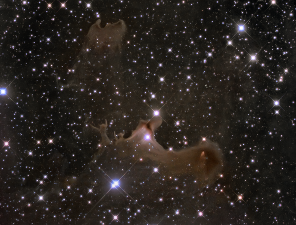 Περισσότερες πληροφορίες για το "Van De Bergh 141 Ghost Nebula (VDB141)"