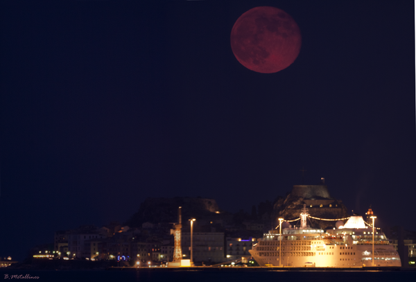 Phantom Moon - 04 July 2012