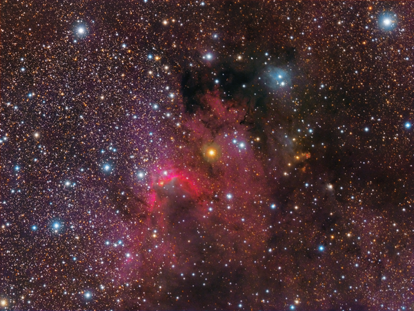 Περισσότερες πληροφορίες για το "Cave Nebula / Sh2-155"