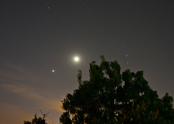 Moon-venus-m44-12-sep-2012