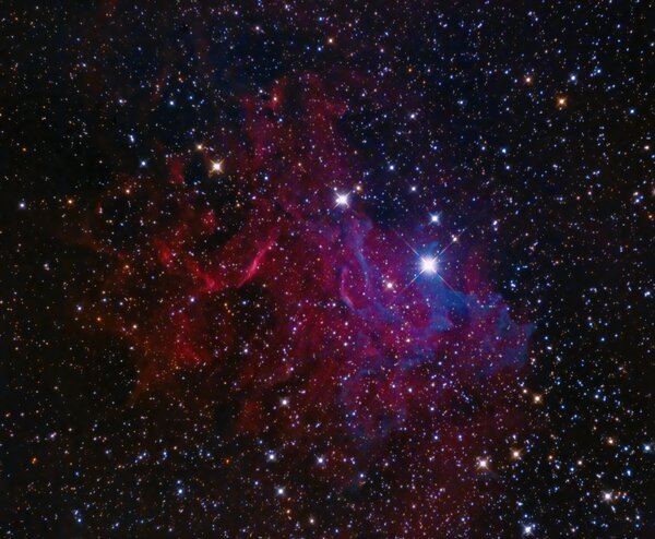 The Flaming Star Nebula (ic405)