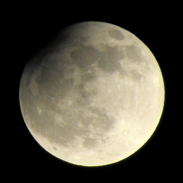 Μερική Έκλειψη Σελήνης 25-4-2013