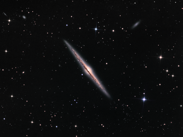 Περισσότερες πληροφορίες για το "Ngc 4565 The Needle Galaxy"