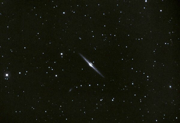 Ngc4565 ΒΕΛΤΙΩΜΕΝΗ