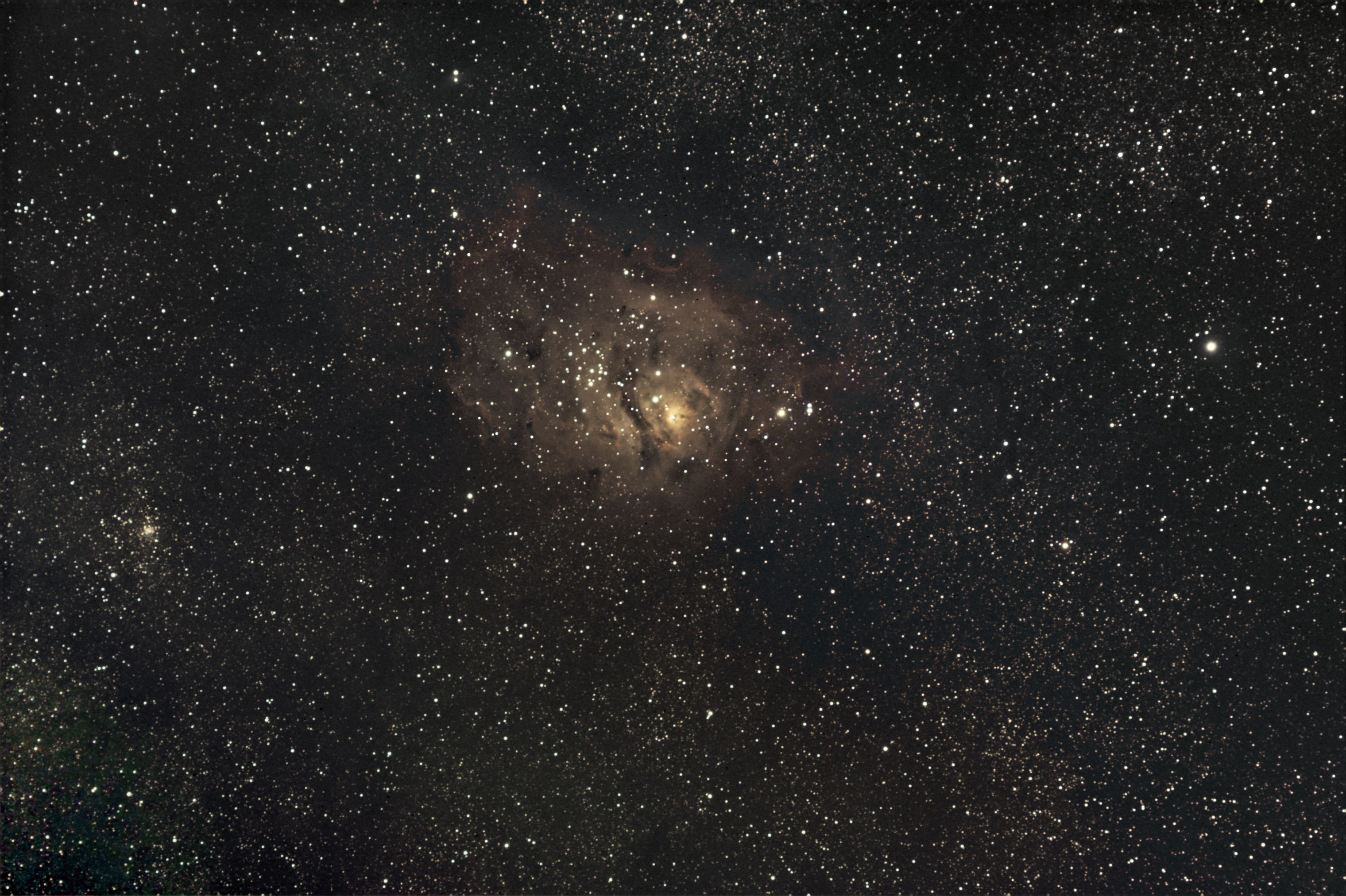 M8, πρωτο φως για την Orion Starshoot Pro