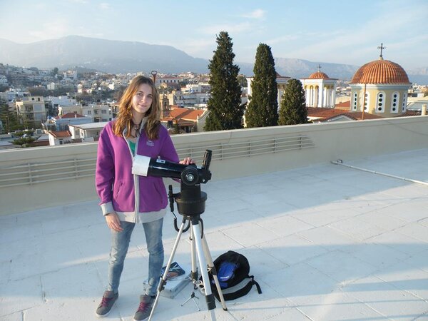 Περισσότερες πληροφορίες για το "Παρατηρώντας τον ήλιο από τη Χίο"