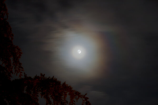 Moon Corona1 (Αλώνι)