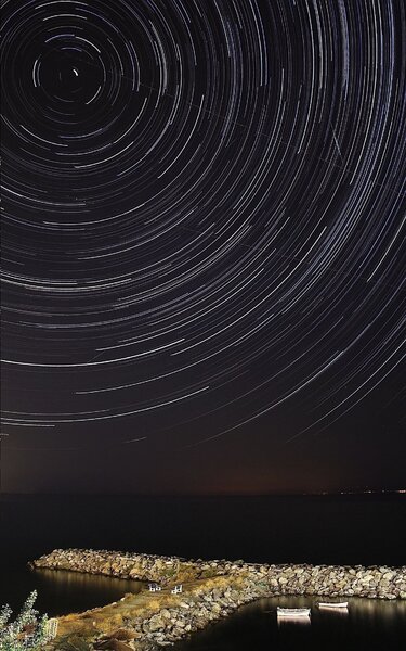 Startrails πανω απο τον Πλαταμωνα