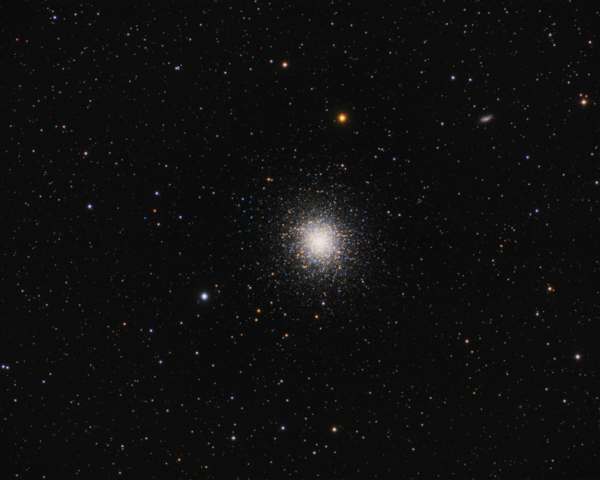 Περισσότερες πληροφορίες για το "M13 Great Globular Cluster In Hercules (and Friends)"