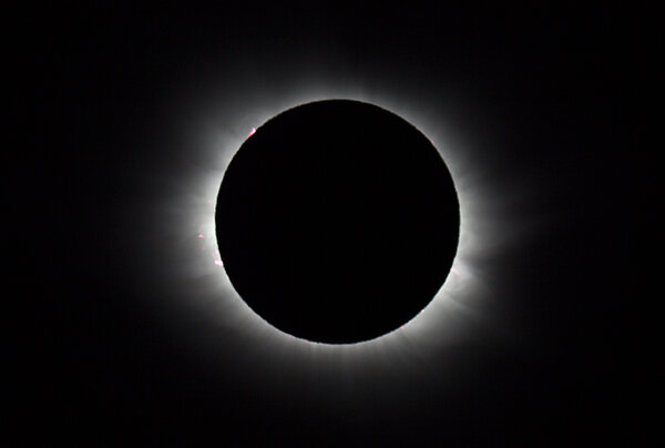 Περισσότερες πληροφορίες για το "Total Solar Eclipse Vagar Island In Faroe Islands 20/03/2015"