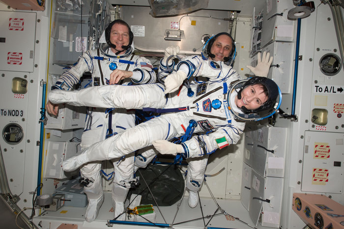 Samantha_Terry_and_Anton_in_Sokol_suit_node_full_image_2.jpg.955b5aa10f022e21165e157589bac0a2.jpg