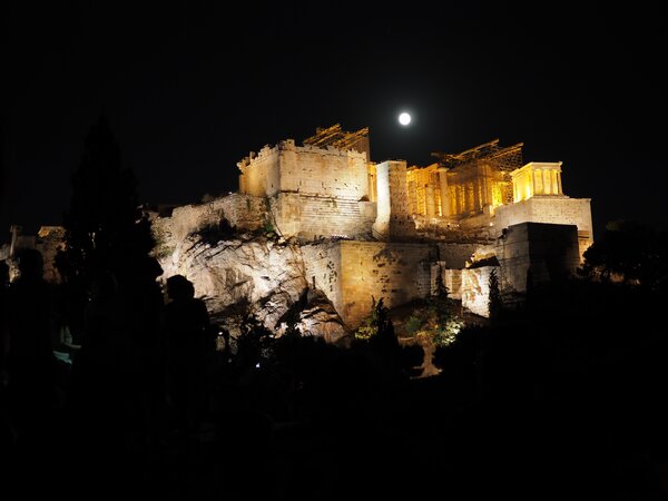 Full Moon In Parthenon