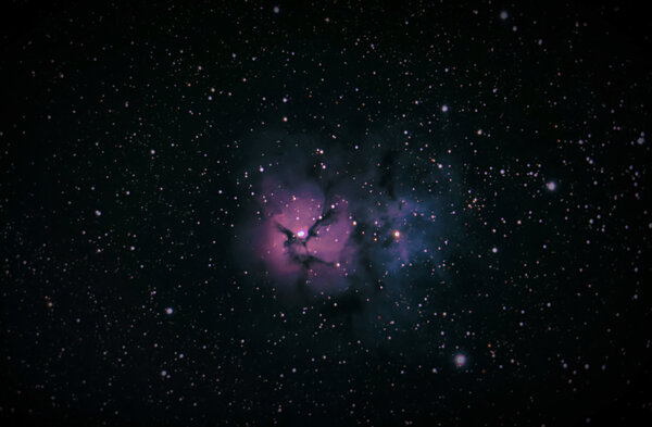 Περισσότερες πληροφορίες για το "Trifid Nebula -m20"