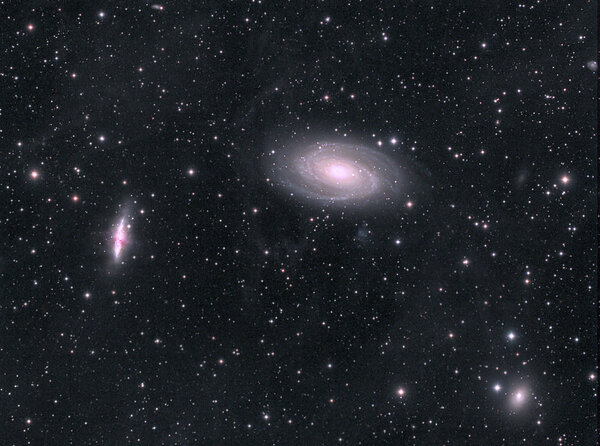 M81,82