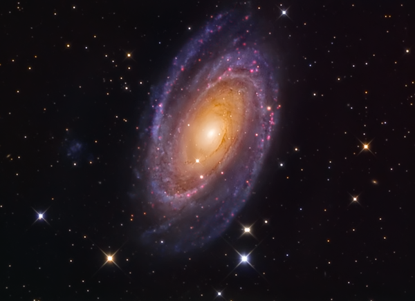 M81 - Bode''s Galaxy (halrgb)