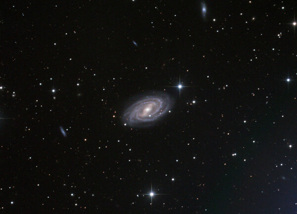 M109