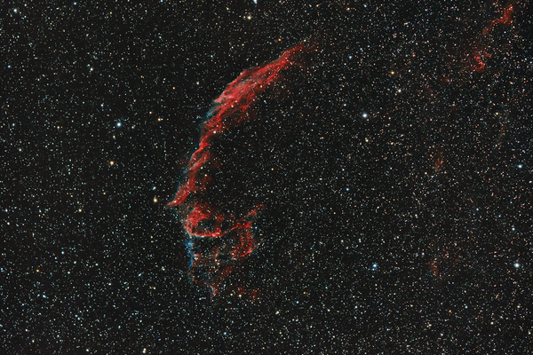 Περισσότερες πληροφορίες για το "Ngc 6992 - The Eastern Veil Nebula"