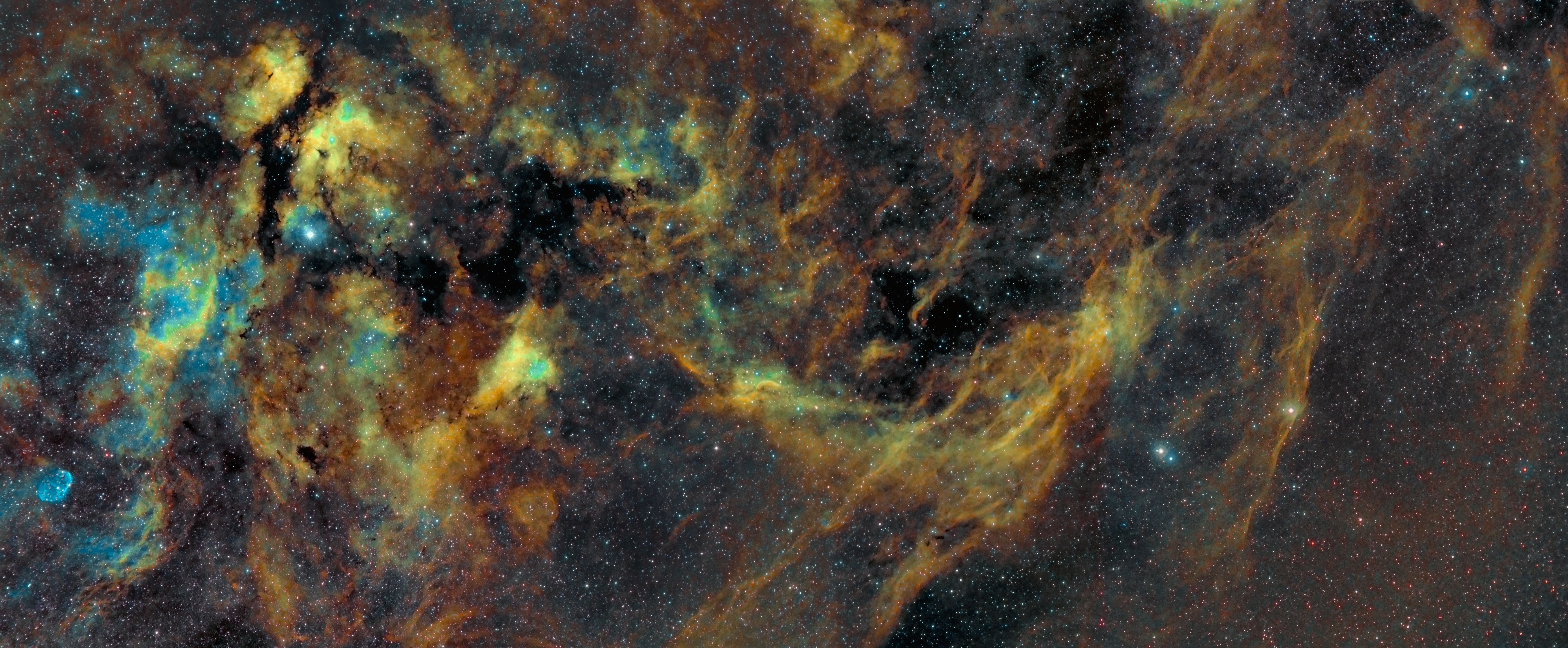 Sadr Area Nebula Mosaic in Hubble Palette