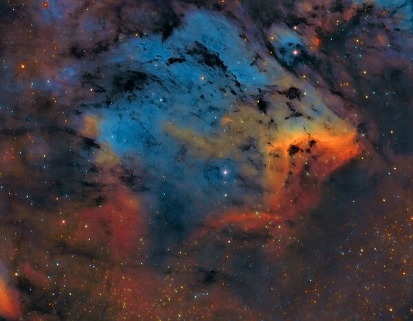 Ic 5070 - Pelican Nebula in Hubble Palette