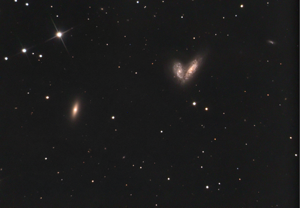 Περισσότερες πληροφορίες για το "Ngc 4567 And Ngc 4568 σιαμαίοι γαλαξίες"