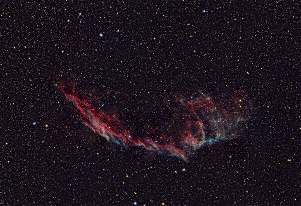 Περισσότερες πληροφορίες για το "Eastern Veil Nebula - Ngc 6992"