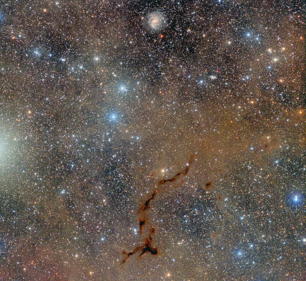 Περισσότερες πληροφορίες για το "Barnard 150 & Ngc 6946"