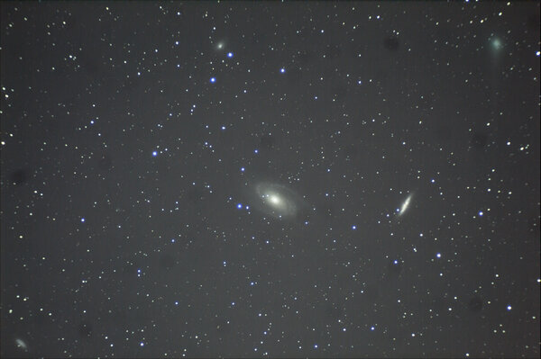 Comet C/2017 T2(panstarrs)and M81,m82